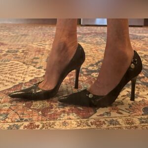 Charles David Retro Black heel Size 8.5 detailed and manufactured in Spain.